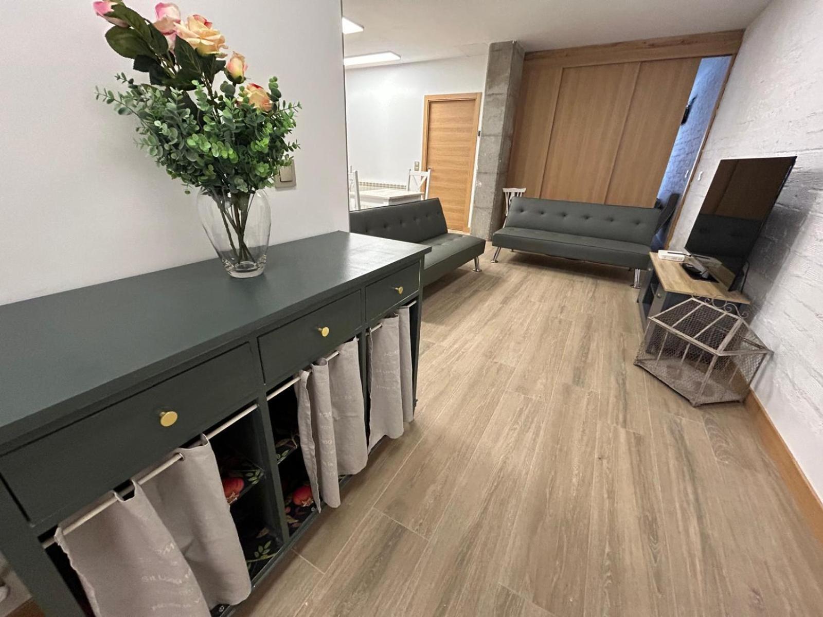 Apartamentos Torres Del Milladoiro Amés المظهر الخارجي الصورة